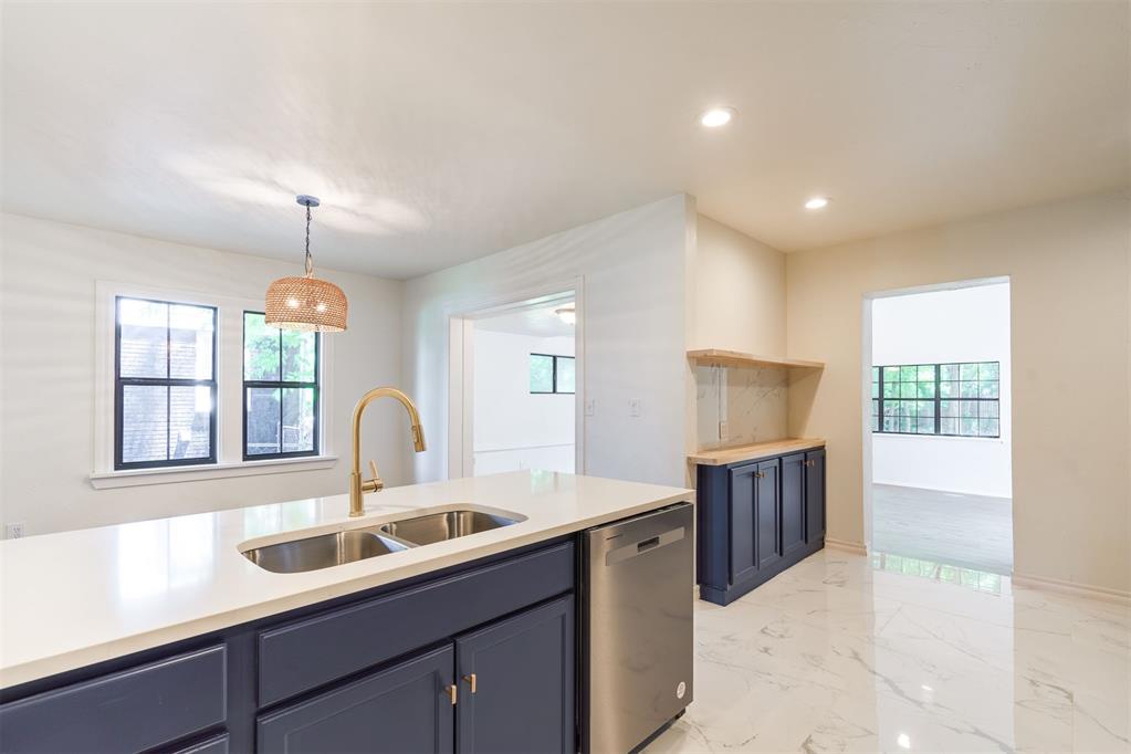 2424 NW 18th Street