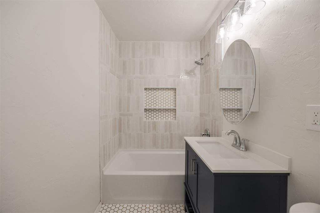3301 NW 29th Street