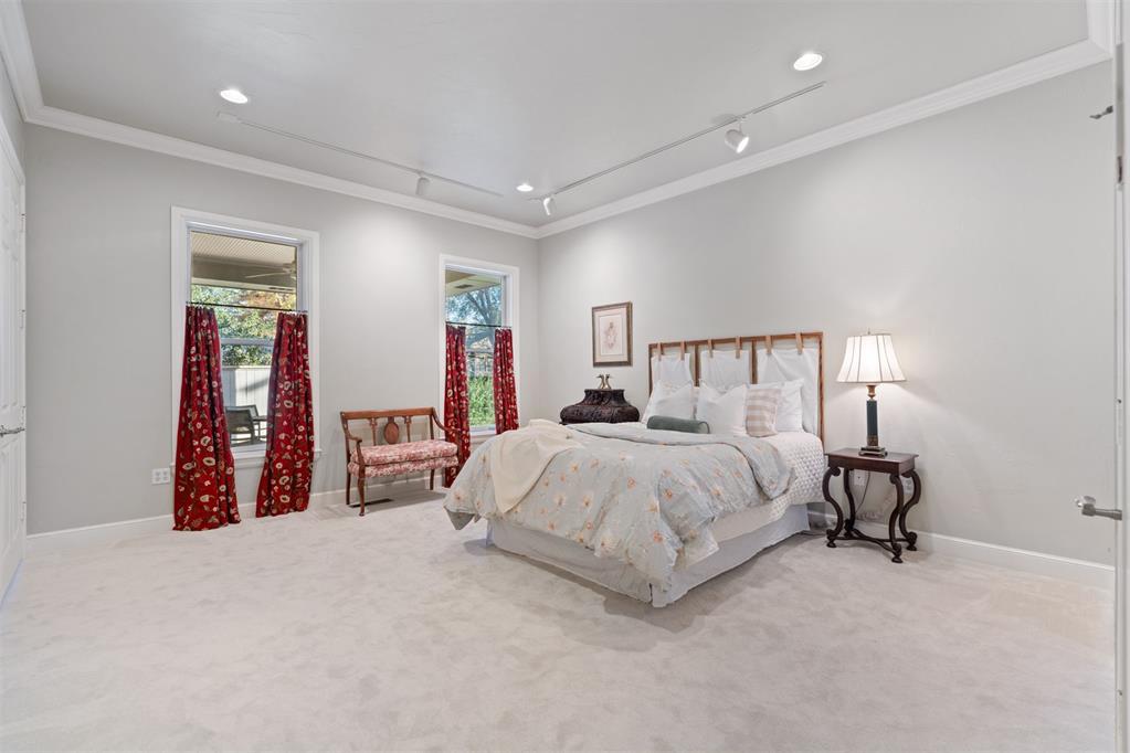 1300 Glenbrook Terrace