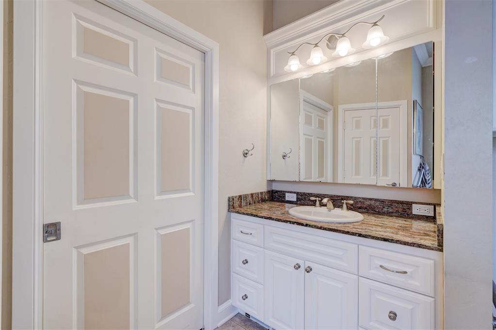 1300 Glenbrook Terrace