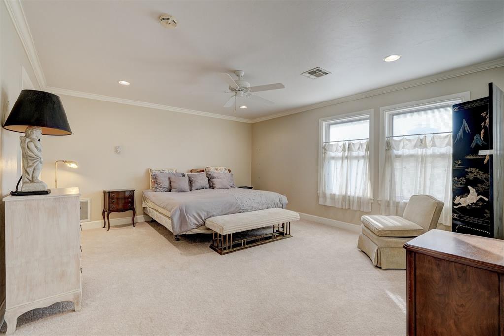 1300 Glenbrook Terrace