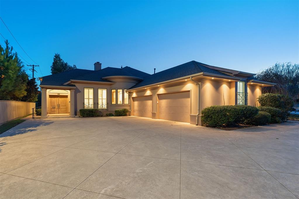 1300 Glenbrook Terrace