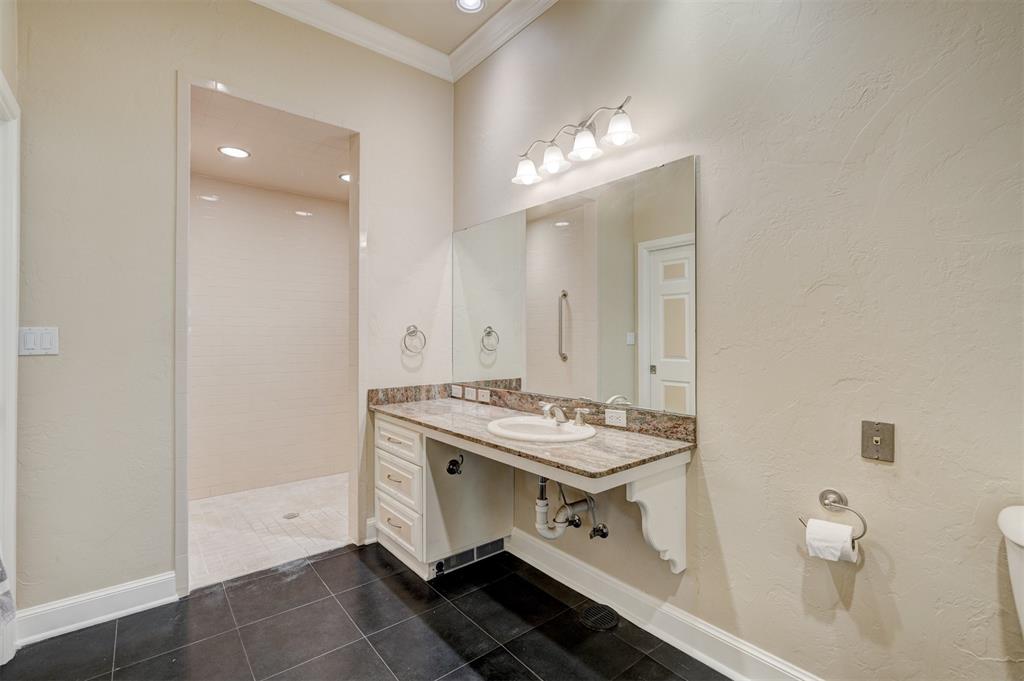 1300 Glenbrook Terrace
