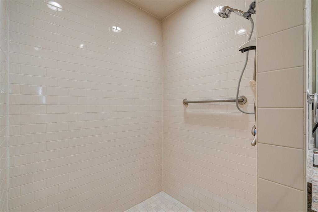 1300 Glenbrook Terrace