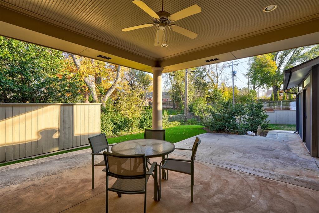 1300 Glenbrook Terrace