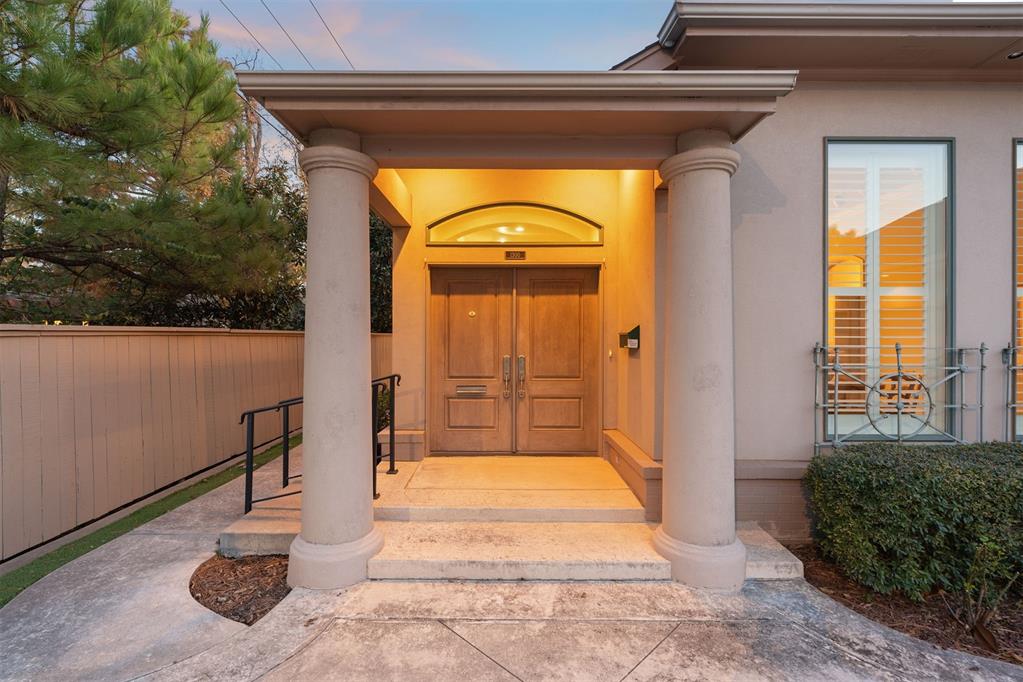 1300 Glenbrook Terrace