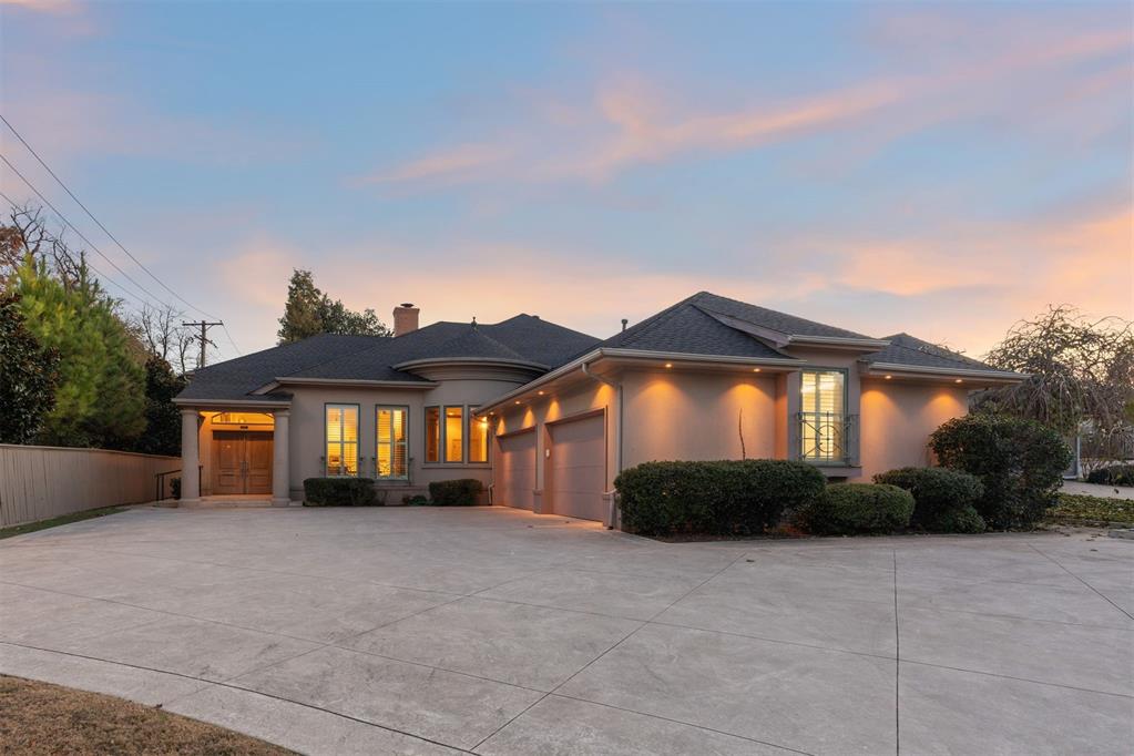 1300 Glenbrook Terrace