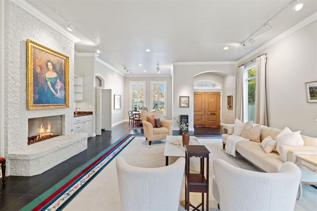 1300 Glenbrook Terrace