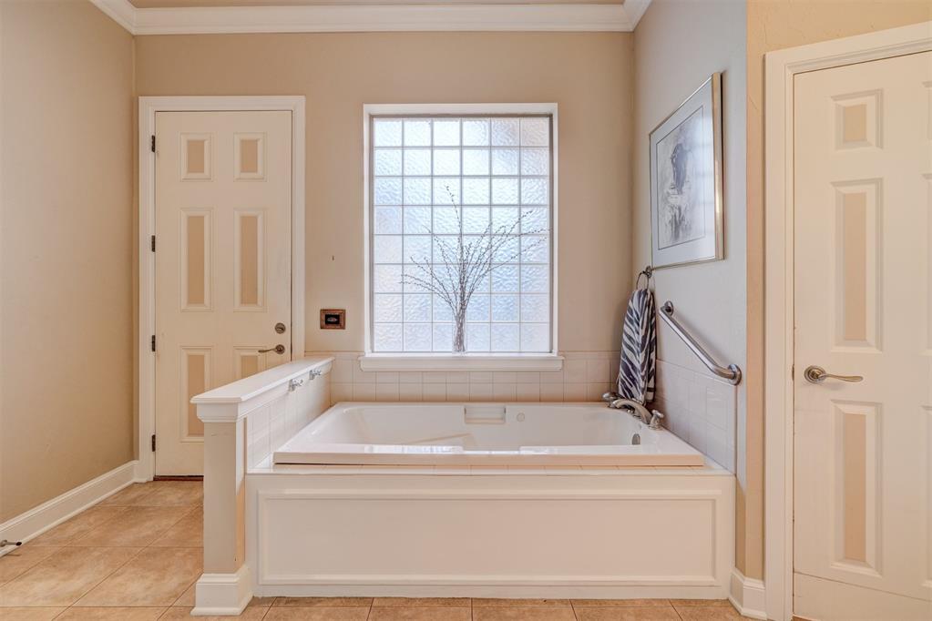 1300 Glenbrook Terrace