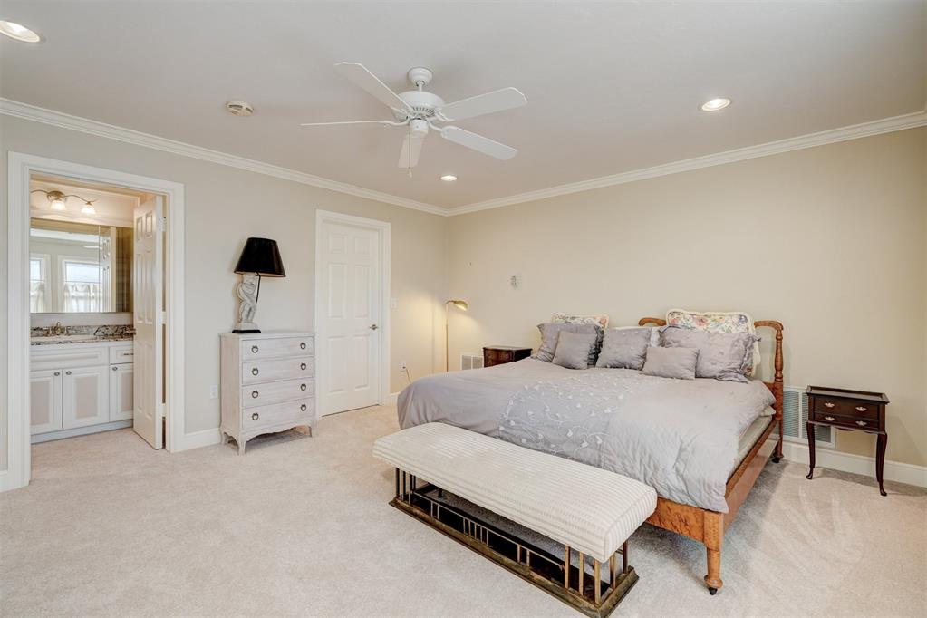 1300 Glenbrook Terrace