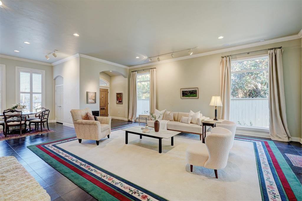 1300 Glenbrook Terrace