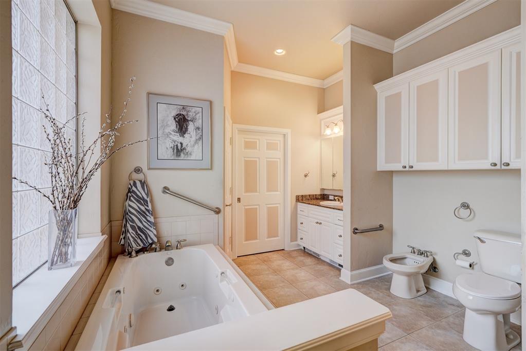 1300 Glenbrook Terrace