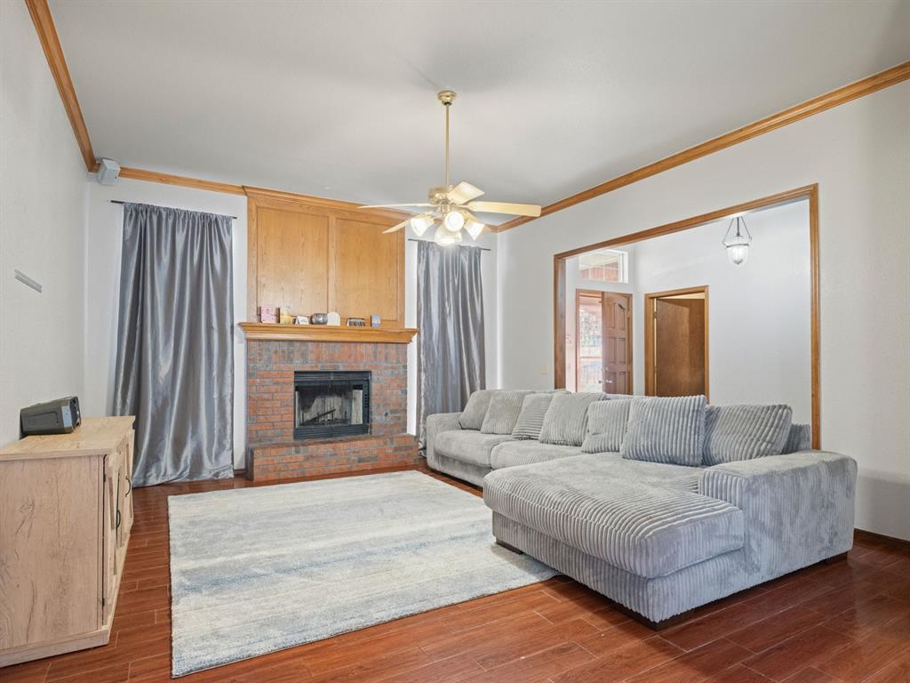 608 Tudor Lane