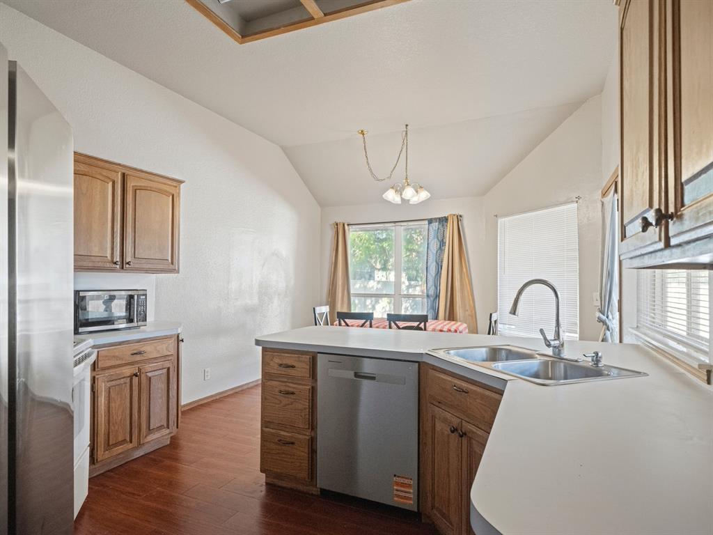 608 Tudor Lane