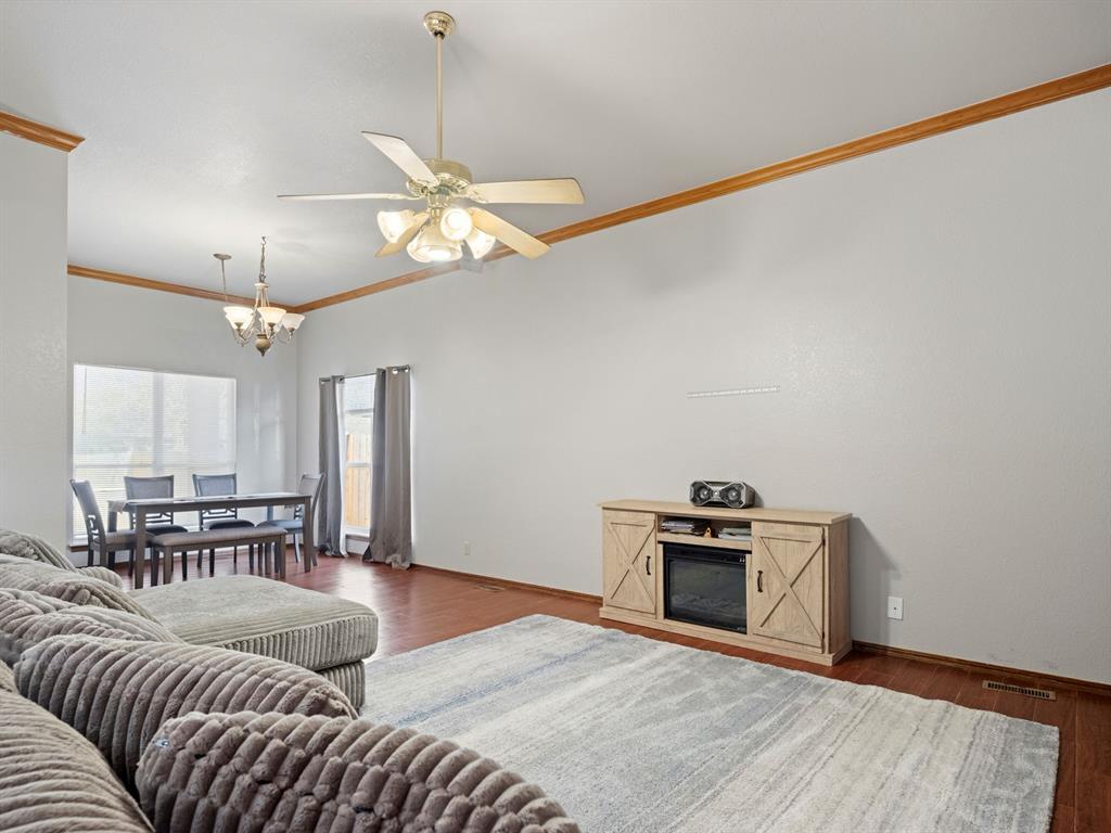 608 Tudor Lane