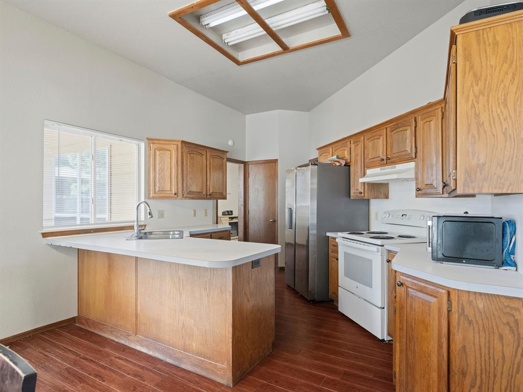 608 Tudor Lane