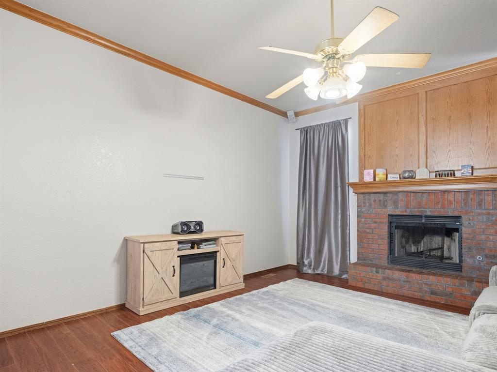 608 Tudor Lane