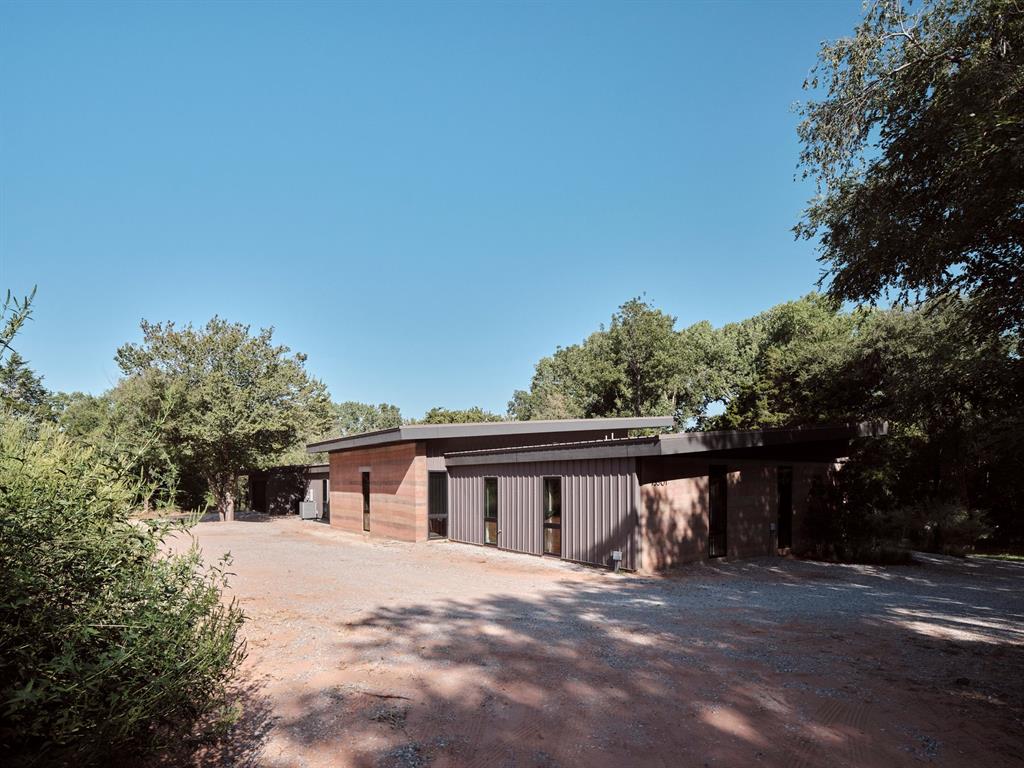 13501 N Midwest Boulevard