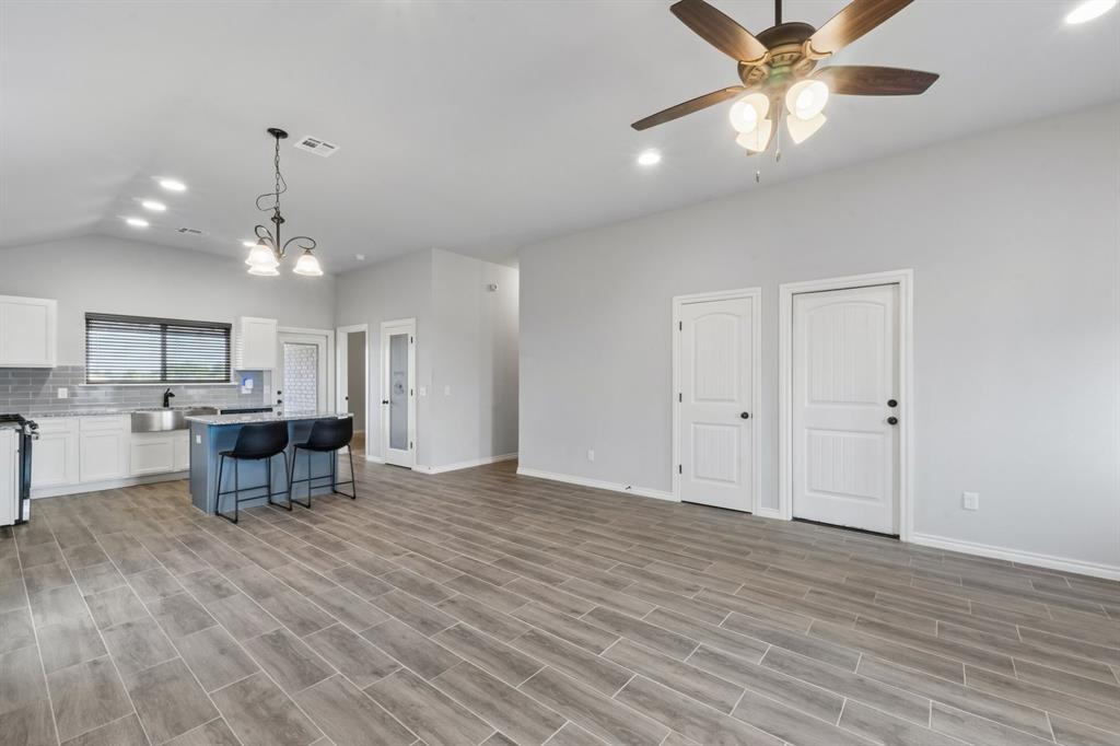 1112 S Colt Lane