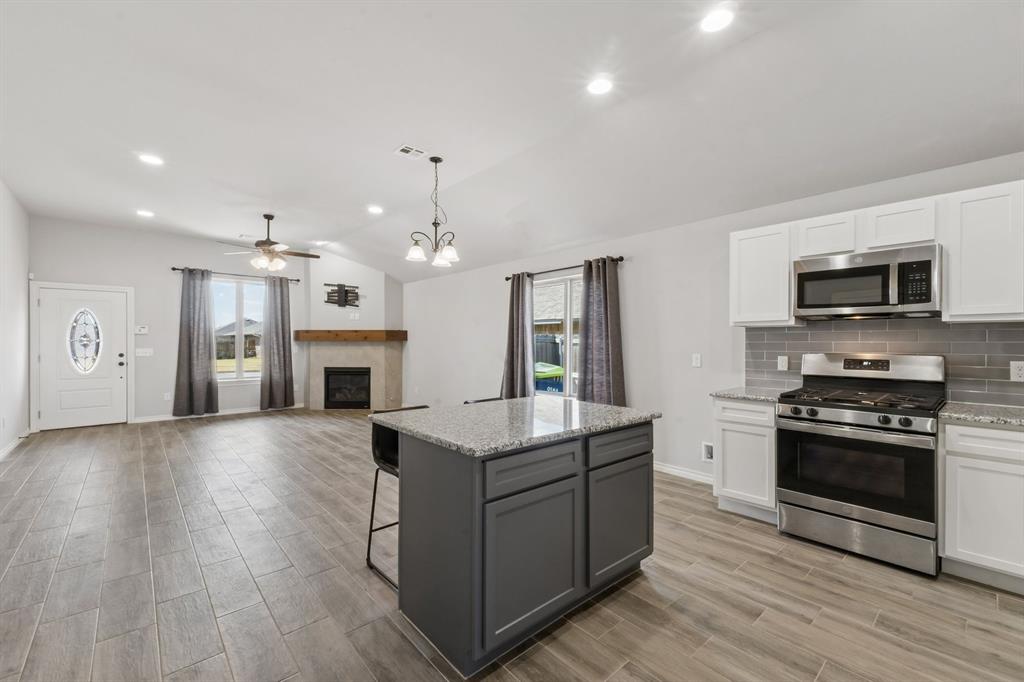 1112 S Colt Lane
