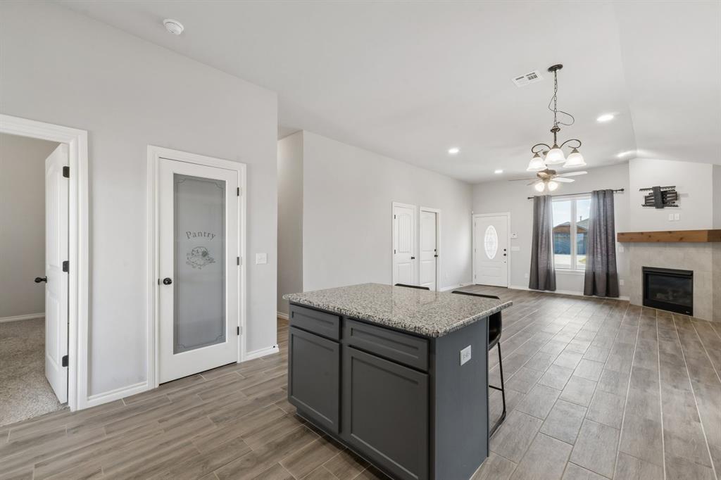 1112 S Colt Lane