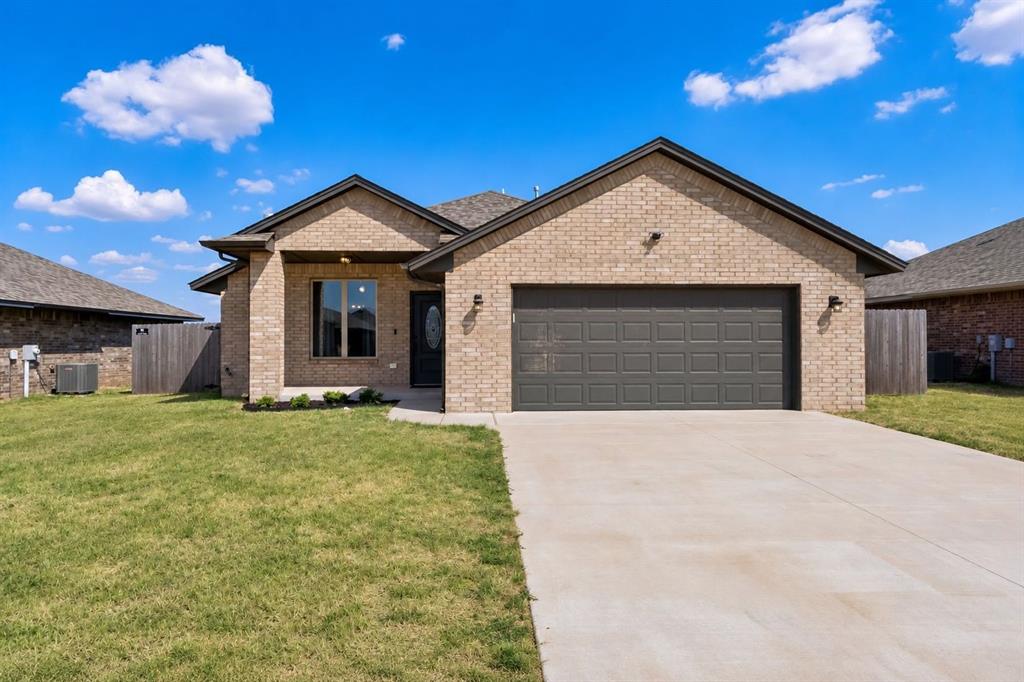 1112 S Colt Lane