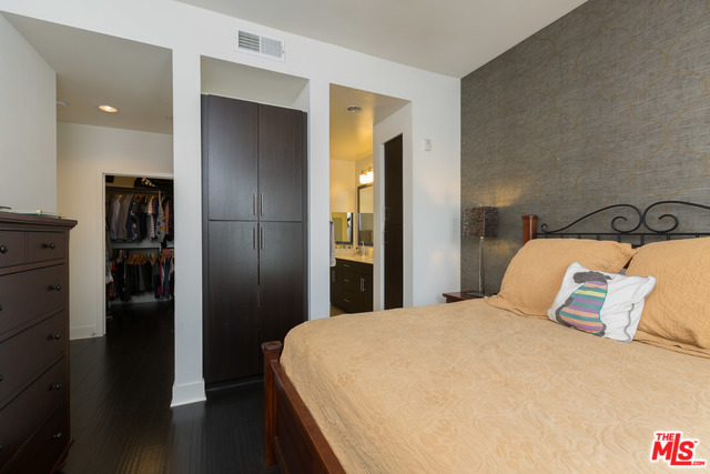 12920 RUNWAY RD Unit: 162