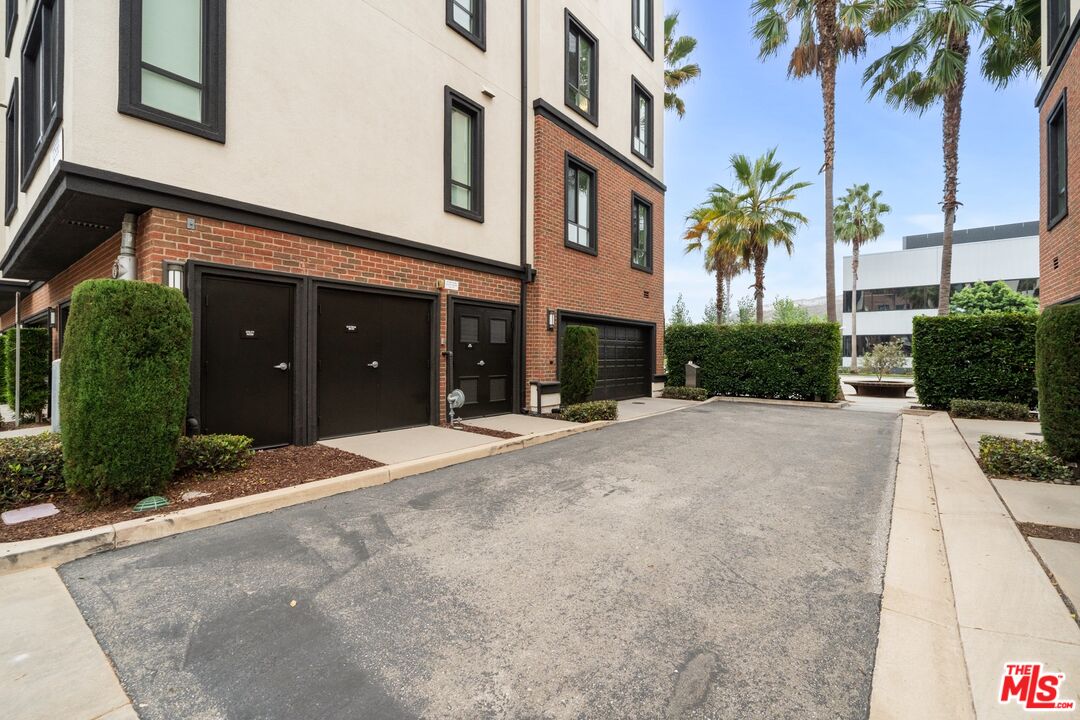 12558 W Fielding Cir Unit: 1