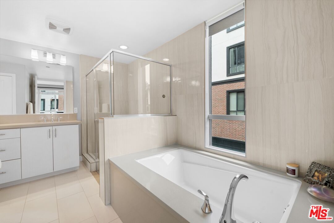 12558 W Fielding Cir Unit: 1