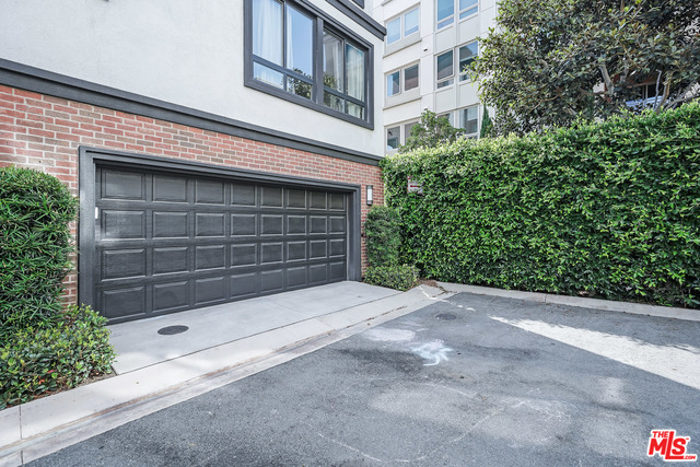 12887 Runway RD Unit: 2