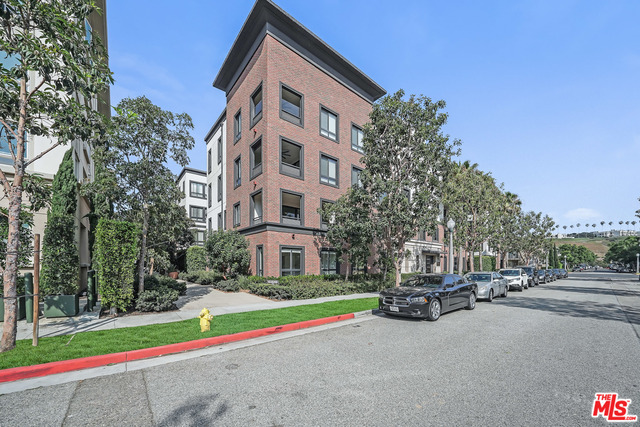 12887 Runway RD Unit: 2
