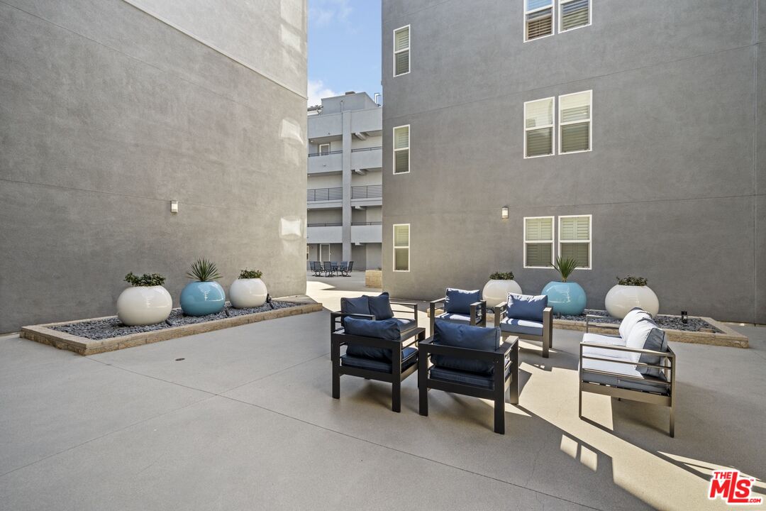 7100 Playa Vista Dr Unit: 424
