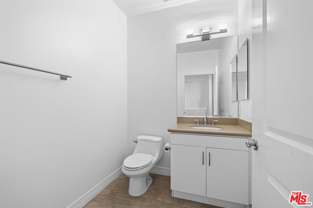 7100 Playa Vista Dr Unit: 424