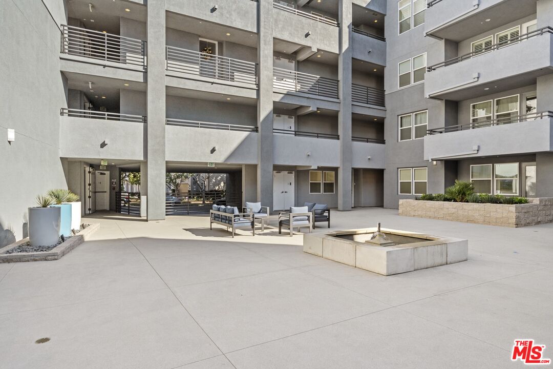 7100 Playa Vista Dr Unit: 424
