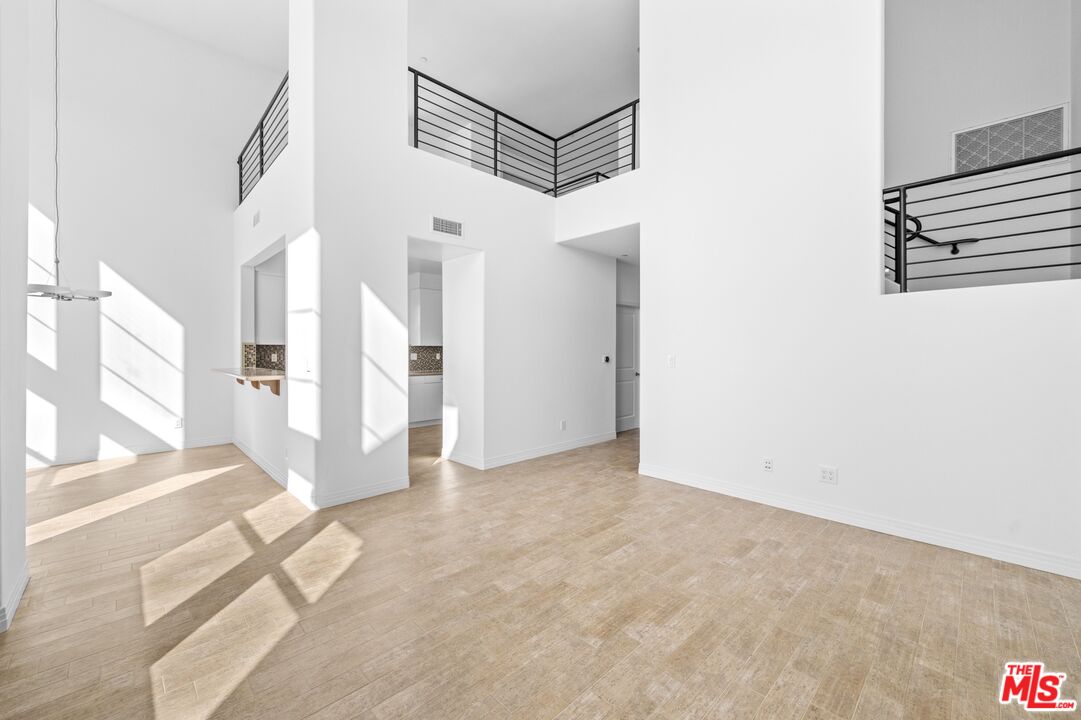 7100 Playa Vista Dr Unit: 424