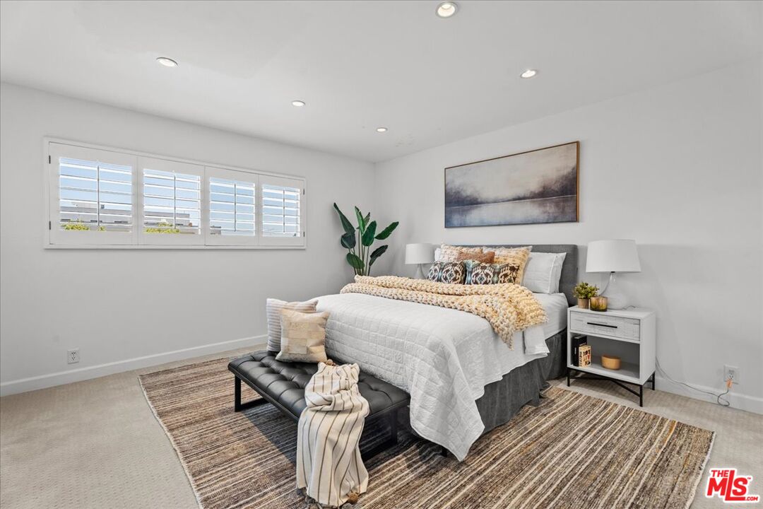 853 S Le Doux Rd Unit: 301
