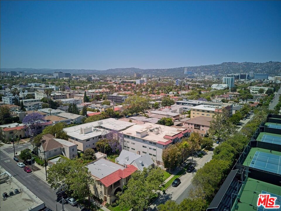853 S Le Doux Rd Unit: 301