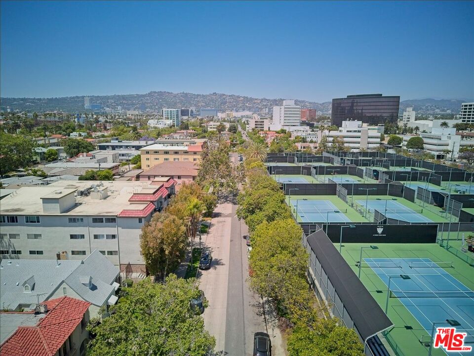 853 S Le Doux Rd Unit: 301