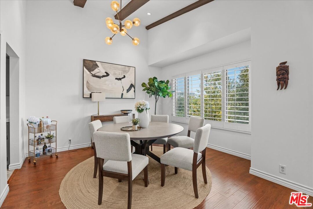 853 S Le Doux Rd Unit: 301