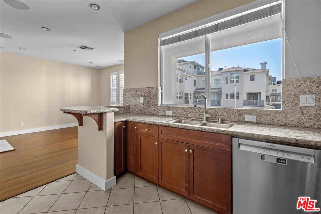 6021 Dawn CRK Unit: 6