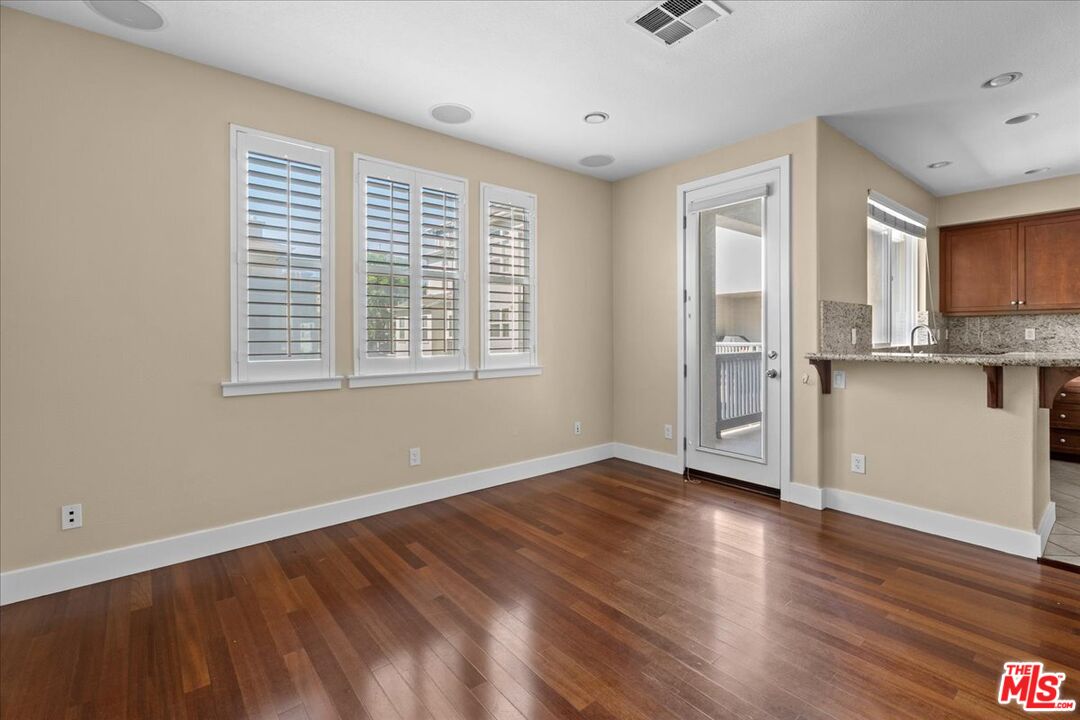 6021 Dawn CRK Unit: 6