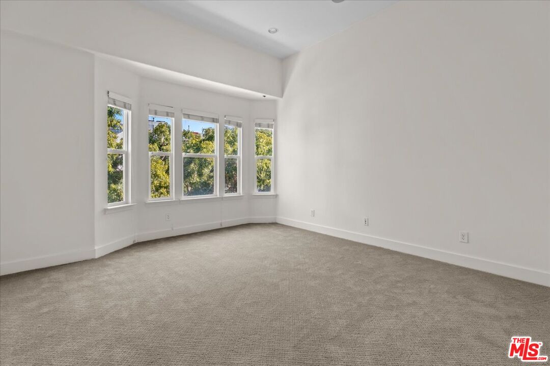 6021 Dawn CRK Unit: 6