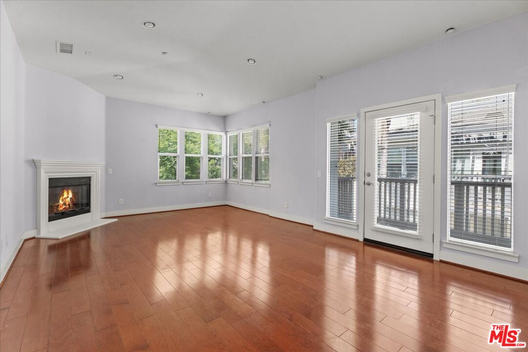 6010 Celedon Crk Unit: 5