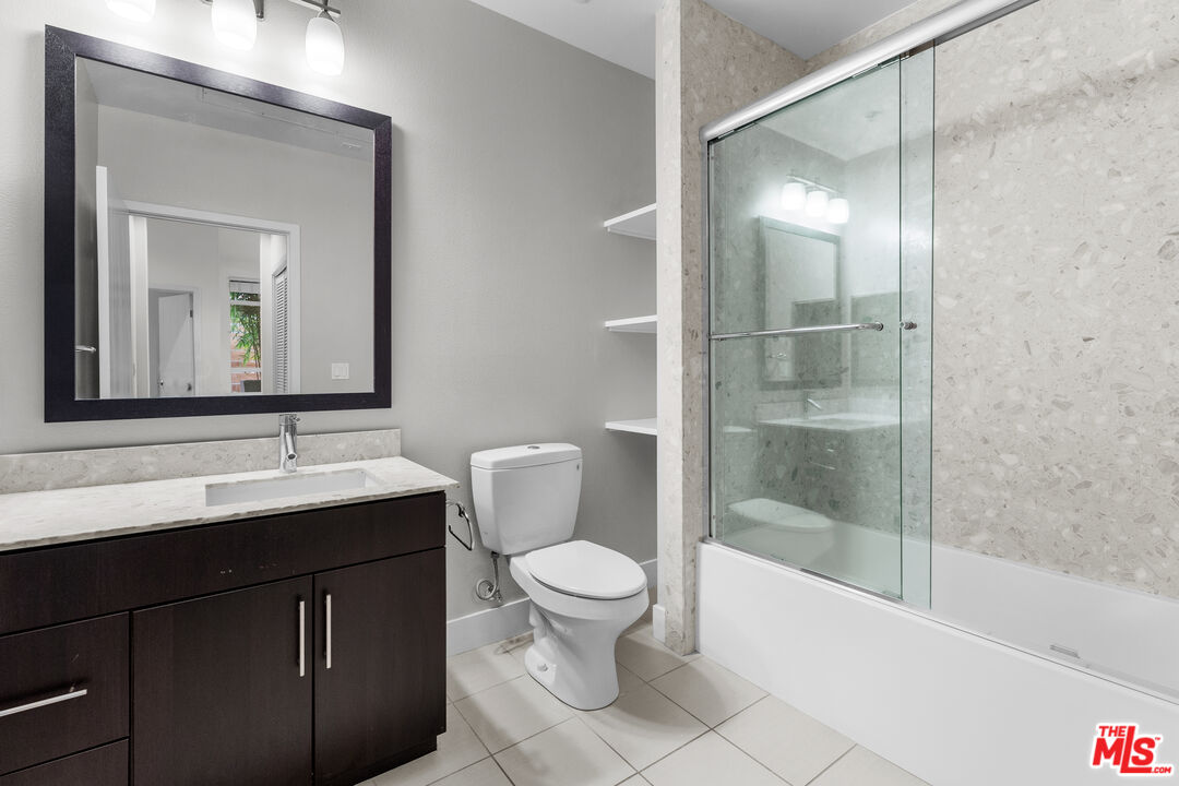 12920 RUNWAY RD Unit: 162