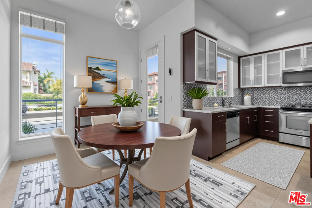 12920 RUNWAY RD Unit: 162