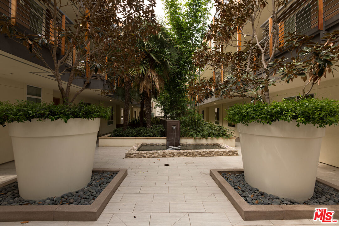 12920 RUNWAY RD Unit: 162