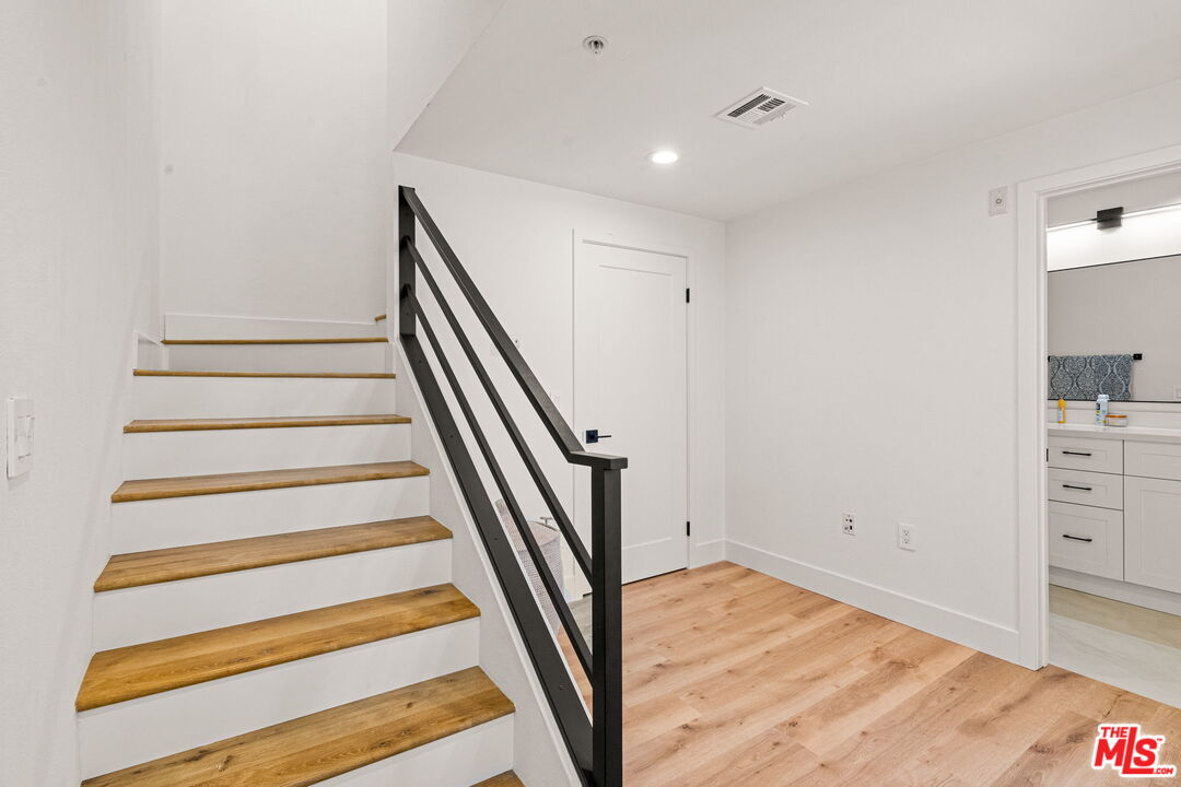 6020 Seabluff Dr Unit: 414