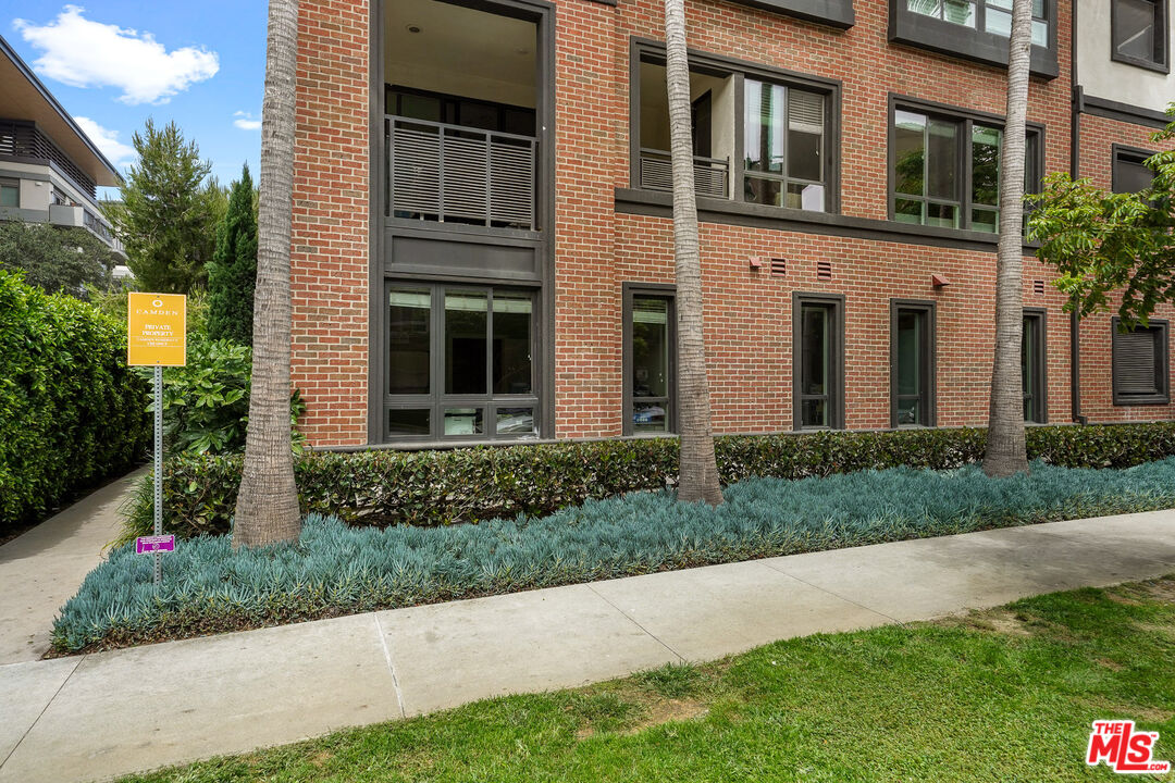 12534 W FIELDING CIR Unit: 2