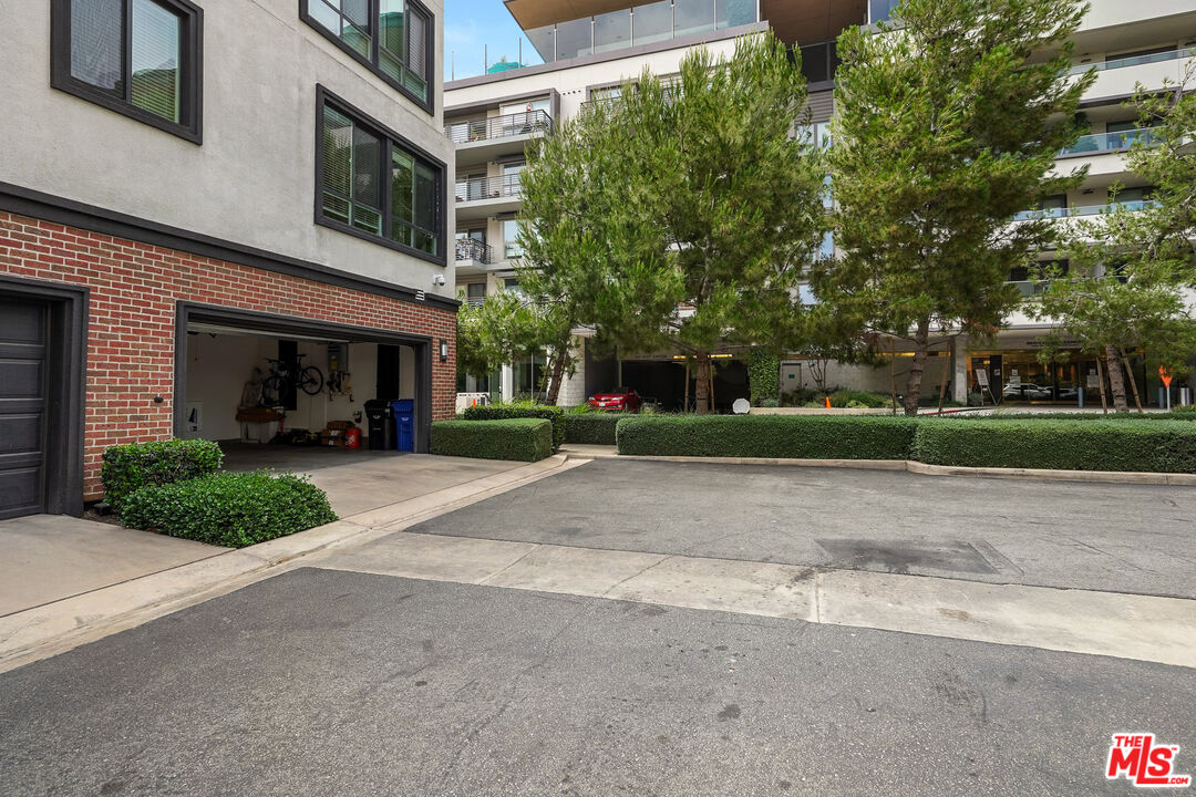 12534 W FIELDING CIR Unit: 2