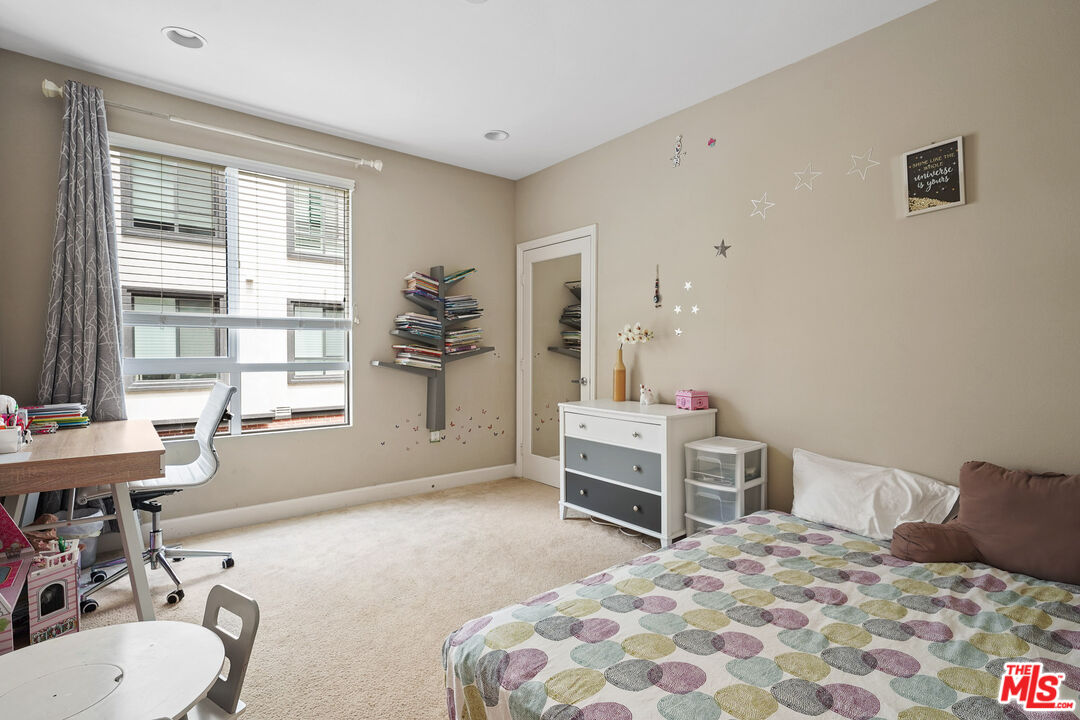 12534 W FIELDING CIR Unit: 2